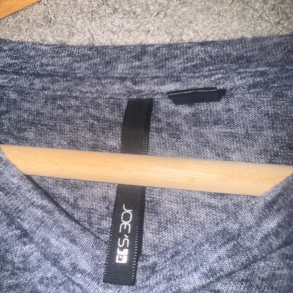 Men's Joe's Grey V-Neck - Picture 5 of 5